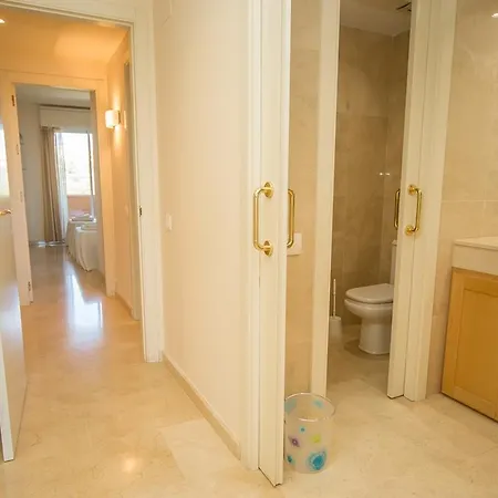 Apartment Granados 2222